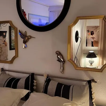 Charme Vintage Proche De La Cathedrale Le Rainbow Appartement *
